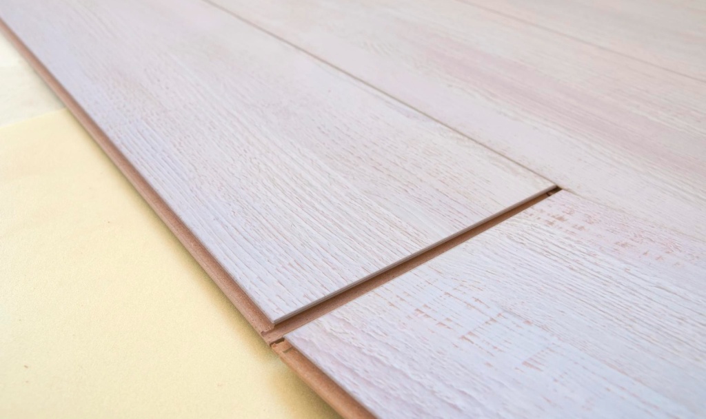 Классический замковый HDF ламинат 